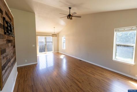578 Pioneer Street Philomath OR 97330