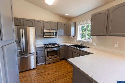 578 Pioneer Street Philomath OR 97330