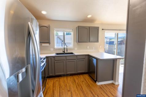 578 Pioneer Street Philomath OR 97330
