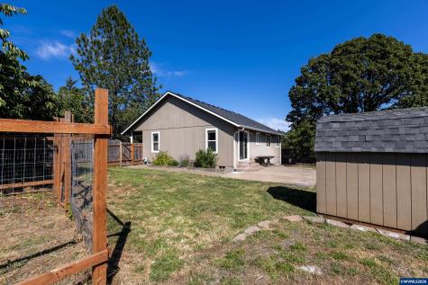 578 Pioneer Street Philomath OR 97330