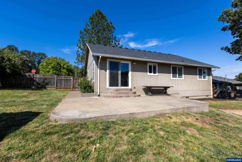 578 Pioneer Street Philomath OR 97330