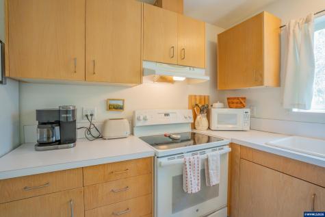 153 S 6th Street Lebanon OR 97355