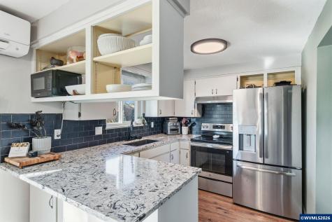 2490 SE Ermine Street Albany OR 97322