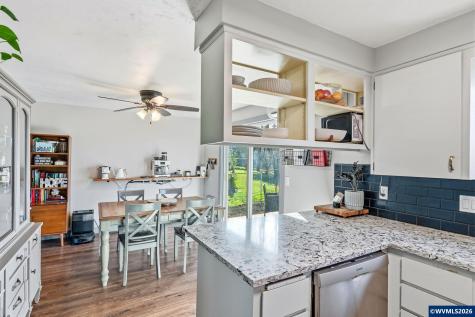 2490 SE Ermine Street Albany OR 97322