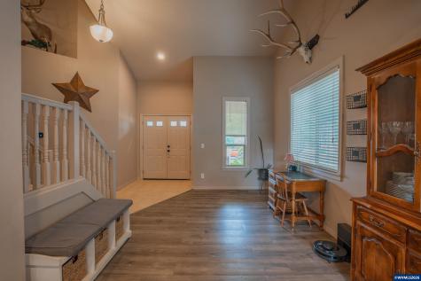 2333 Mountain River Drive Lebanon OR 97355