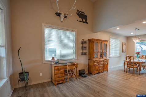 2333 Mountain River Drive Lebanon OR 97355