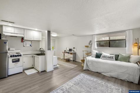 1408 Greenwood Drive NE Keizer OR 97303