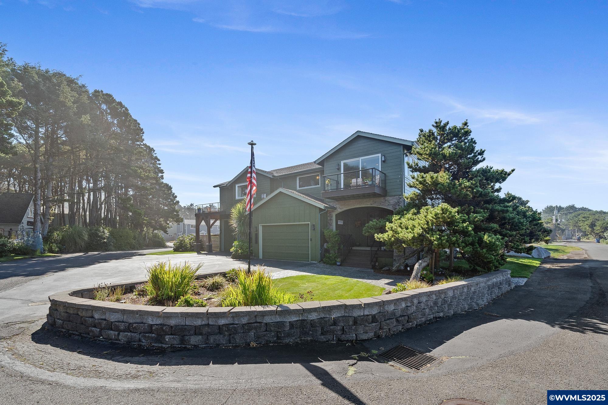 424 SW Cliff Street Depoe Bay OR 97341