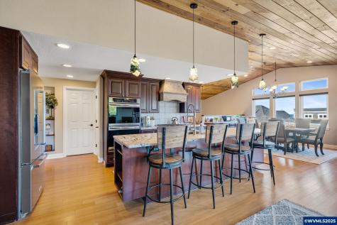 424 SW Cliff Street Depoe Bay OR 97341