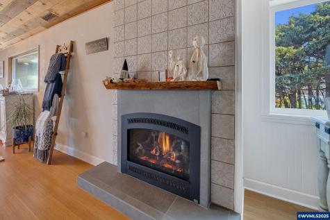 424 SW Cliff Street Depoe Bay OR 97341