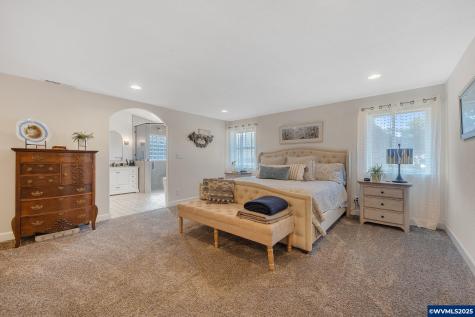 424 SW Cliff Street Depoe Bay OR 97341