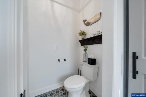 424 SW Cliff Street Depoe Bay OR 97341