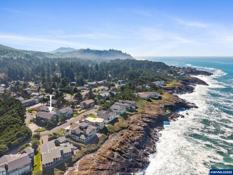 424 SW Cliff Street Depoe Bay OR 97341
