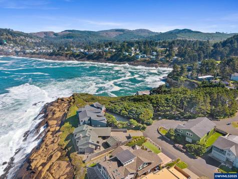 424 SW Cliff Street Depoe Bay OR 97341