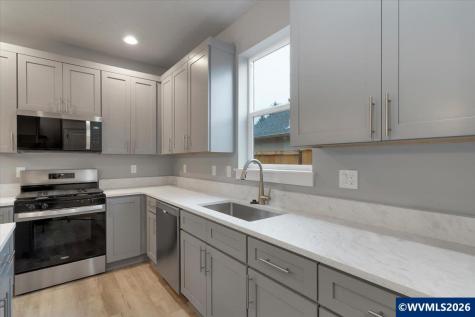 1163 SW 11th Avenue Dallas OR 97338-0000