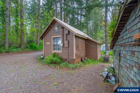 10125 Edmunson Drive SE Salem OR 97317