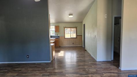 34125 E Lacomb Road Lebanon OR 97355