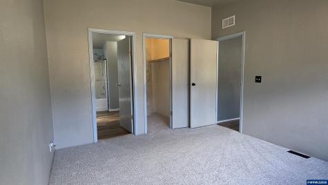 34125 E Lacomb Road Lebanon OR 97355
