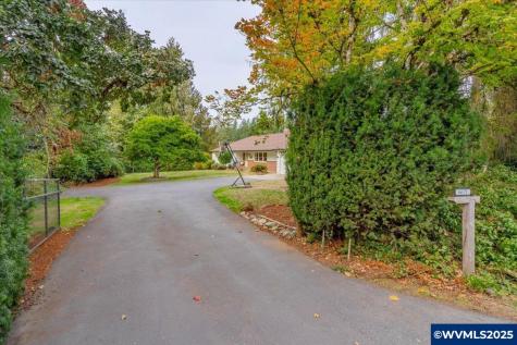 6671 Ganon Street SE Salem OR 97317