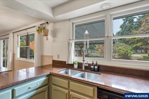 6671 Ganon Street SE Salem OR 97317