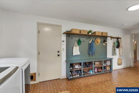 6671 Ganon Street SE Salem OR 97317
