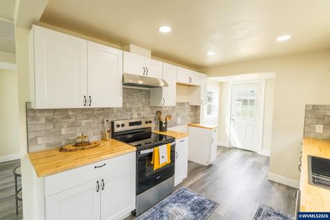 1925 Liberty Street NE Salem OR 97301