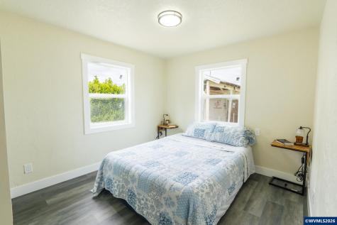 1925 Liberty Street NE Salem OR 97301