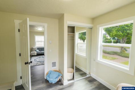 1925 Liberty Street NE Salem OR 97301