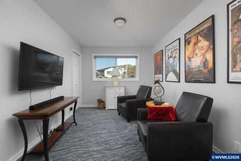 2151 NW Inlet Avenue Lincoln City OR 97367