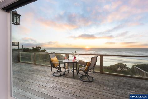 2151 NW Inlet Avenue Lincoln City OR 97367