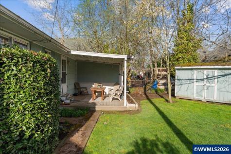 1725 Grant Street NE Salem OR 97301-7945