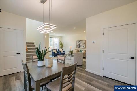 528 S 7th Street Independence OR 97351