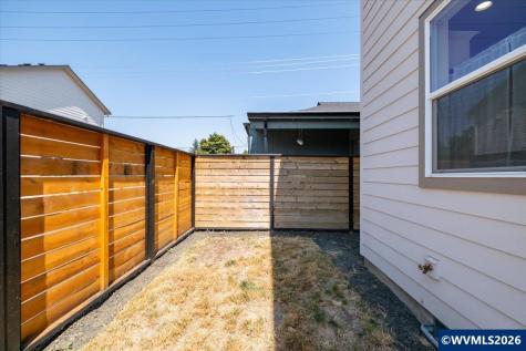 528 S 7th Street Independence OR 97351