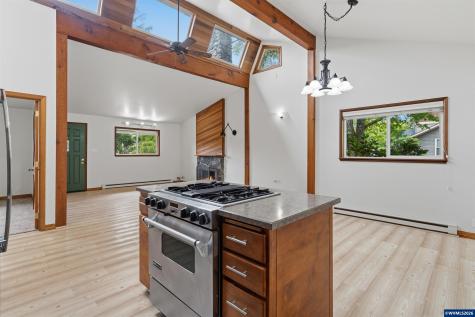 1663 NW Tyler Avenue Corvallis OR 97330