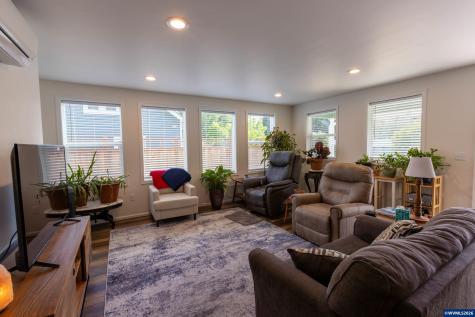 233 S 15th Street Philomath OR 97370