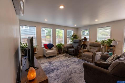 233 S 15th Street Philomath OR 97370