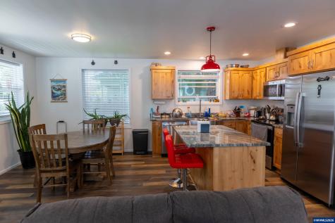 233 S 15th Street Philomath OR 97370