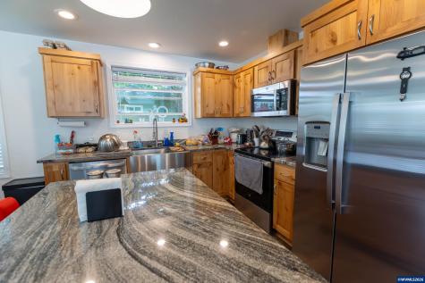 233 S 15th Street Philomath OR 97370