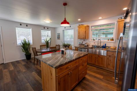 233 S 15th Street Philomath OR 97370