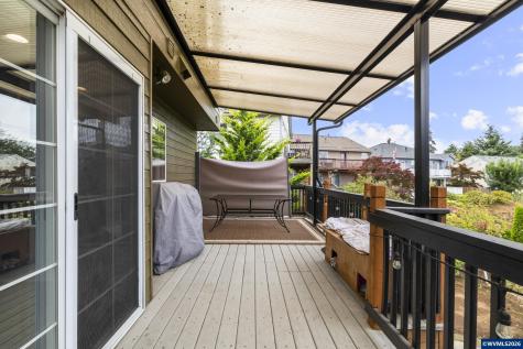 38 Sweden Circle Silverton OR 97381