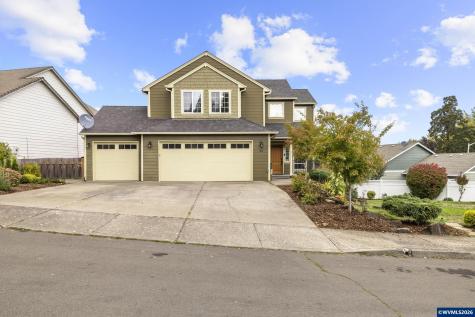 38 Sweden Circle Silverton OR 97381