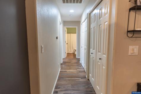 819 Monmouth Avenue S Monmouth OR 97361
