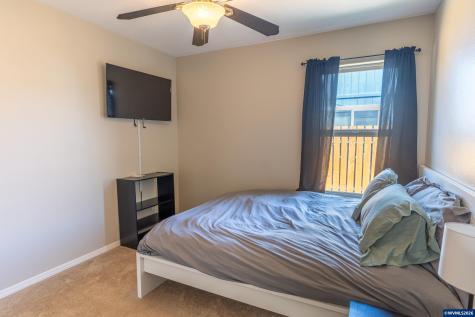 819 Monmouth Avenue S Monmouth OR 97361