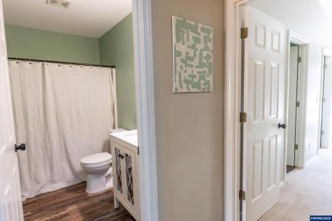 819 Monmouth Avenue S Monmouth OR 97361