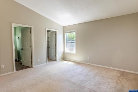 819 Monmouth Avenue S Monmouth OR 97361
