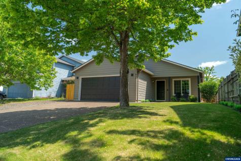 819 Monmouth Avenue S Monmouth OR 97361