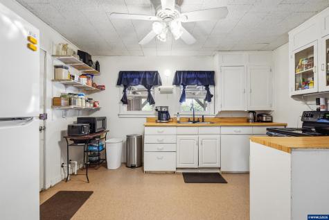 1719 Tamarack Street Sweet Home OR 97386-1141