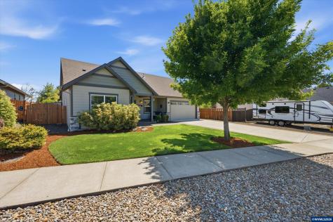 1589 SE Loganberry Street Dallas OR 97338