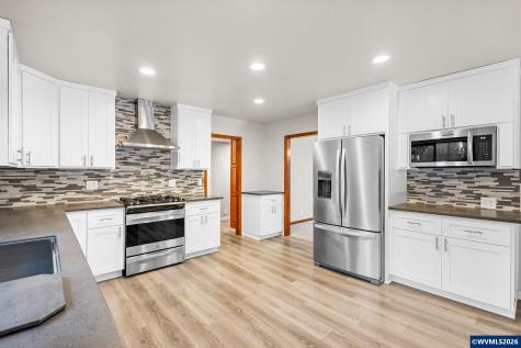 4665 Bradford Lp SE Salem OR 97302