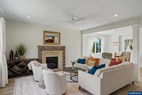 1995 Zachris Court NE Keizer OR 97303